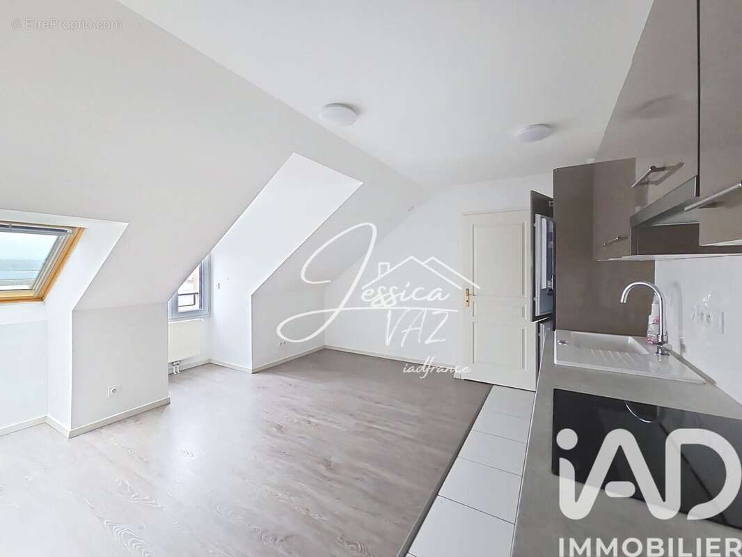 Photo 2 - Appartement à CREPY-EN-VALOIS