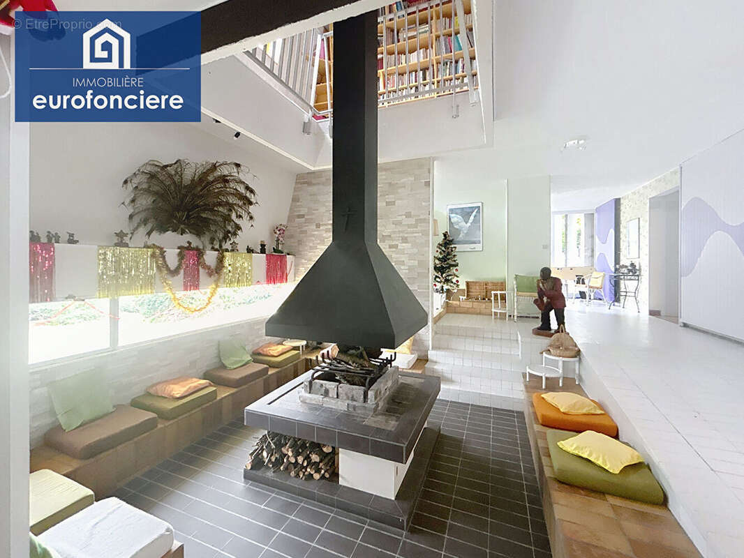 Maison à SAINT-HILAIRE-SOUS-ROMILLY