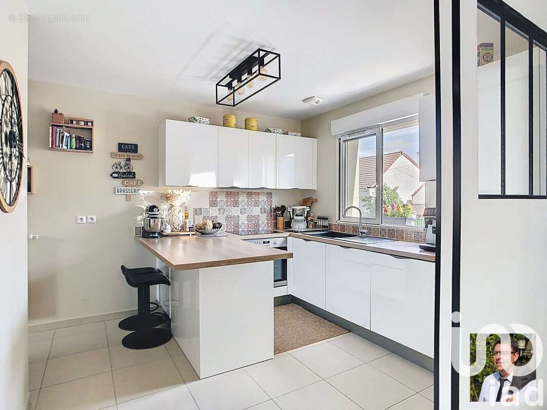 Photo 2 - Maison à VILLENEUVE-LE-ROI