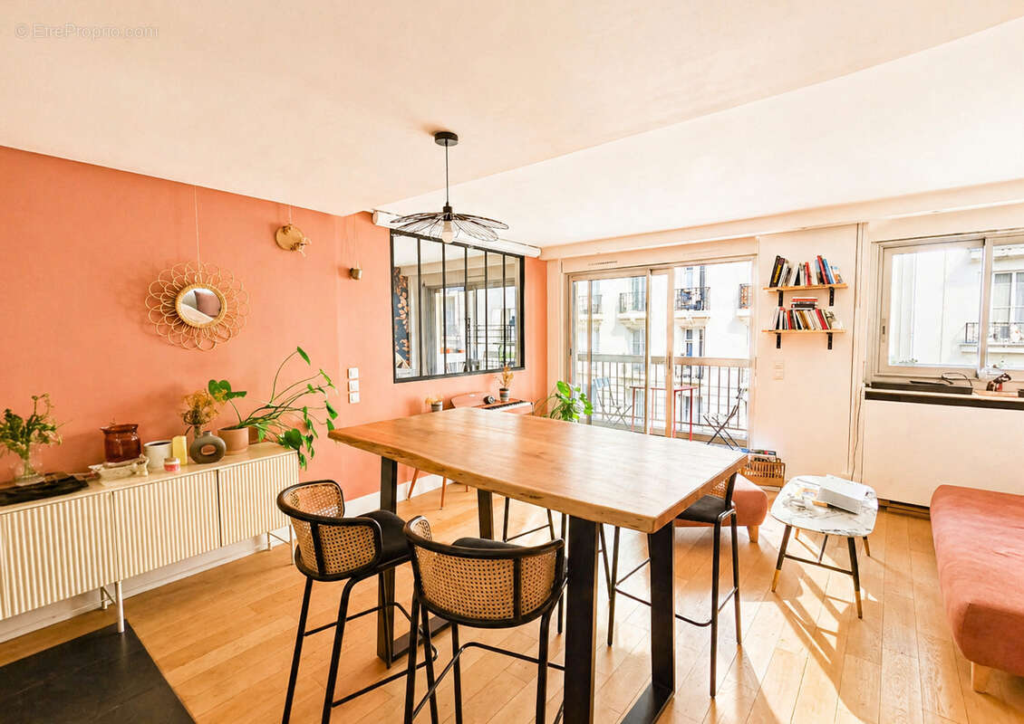 Appartement à PARIS-11E