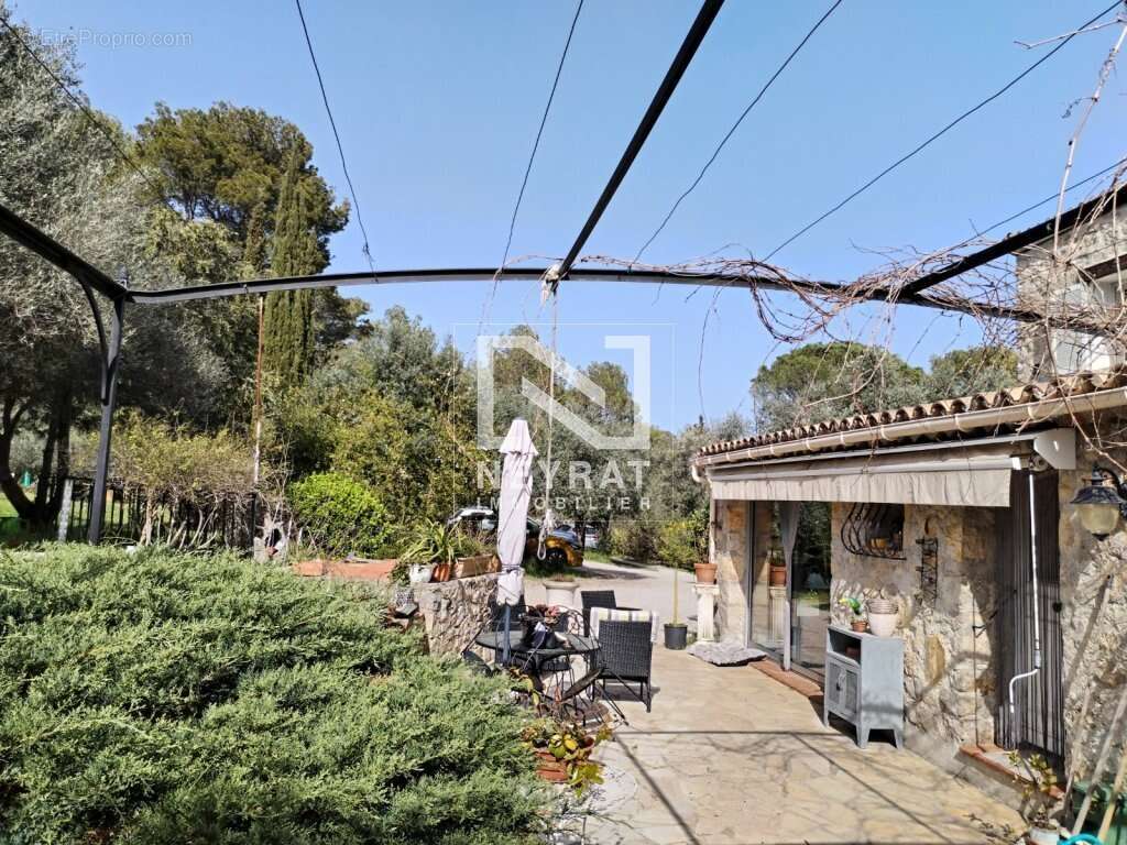 Maison à FAYENCE