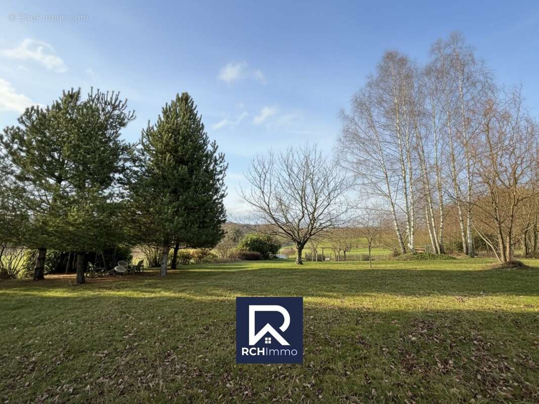 Maison à OYTIER-SAINT-OBLAS