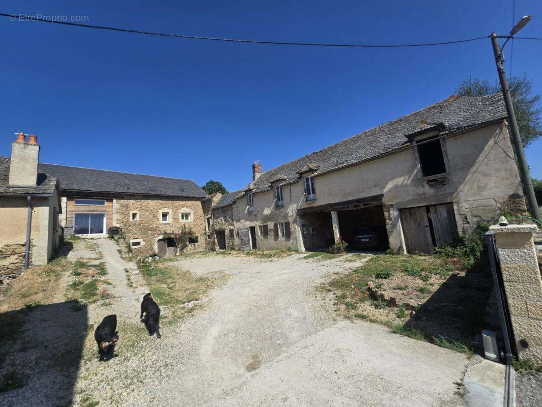 Maison à BARAQUEVILLE