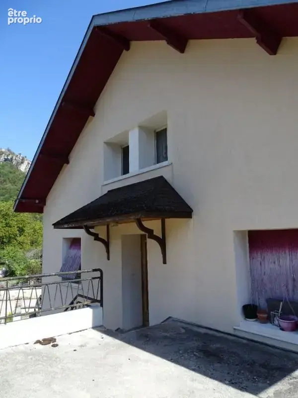 Maison Vaux Les St Claude 6 pièce(s) 185 m2 avec garage et terrain - photo 10