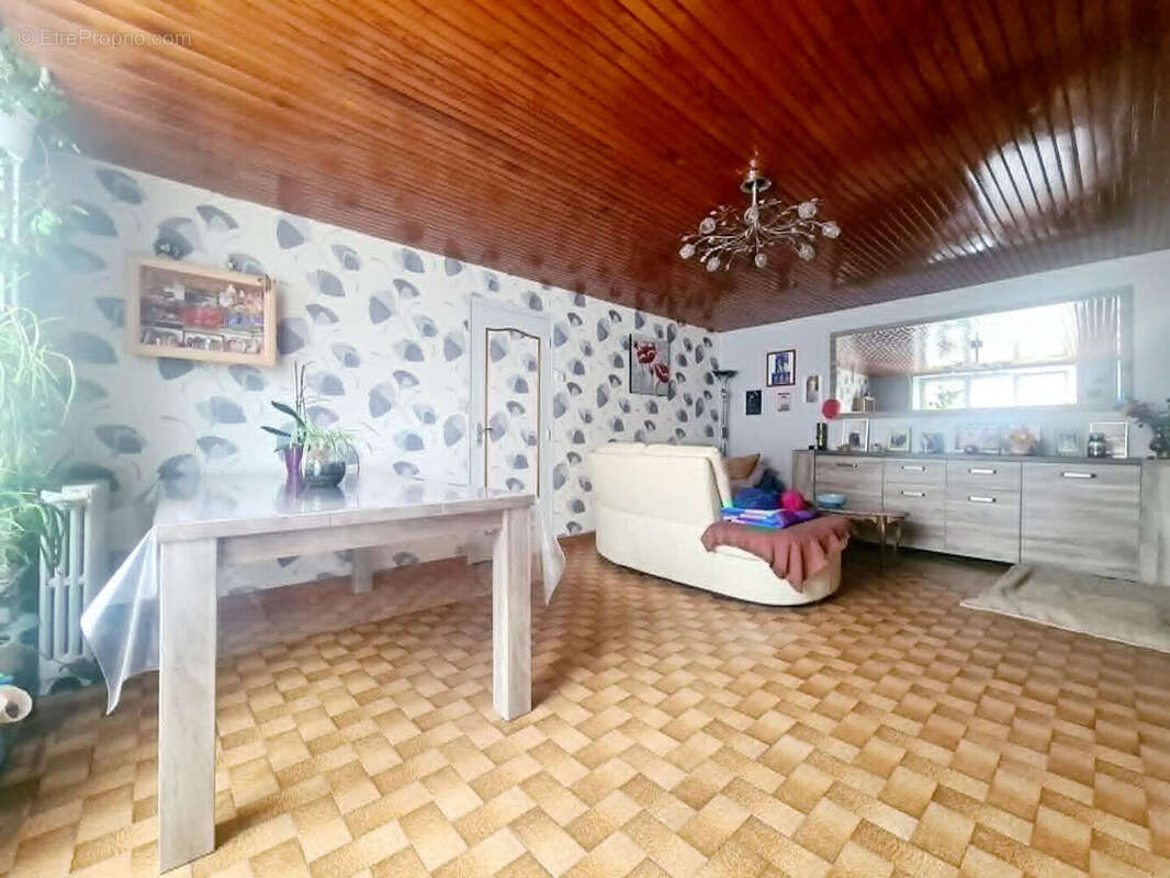 Maison à POULANGY