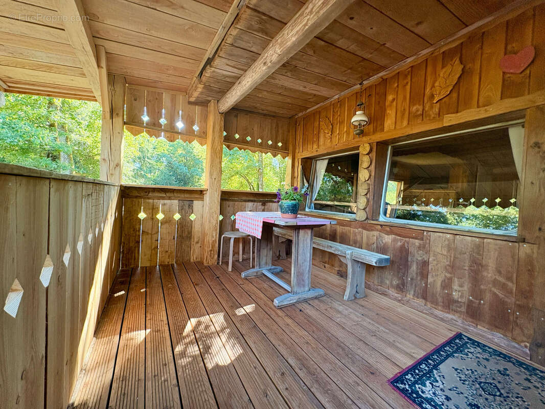 EN EXCLUSIVITE: Magnifique chalet de loisir au Bassin de Champagney - photo 8