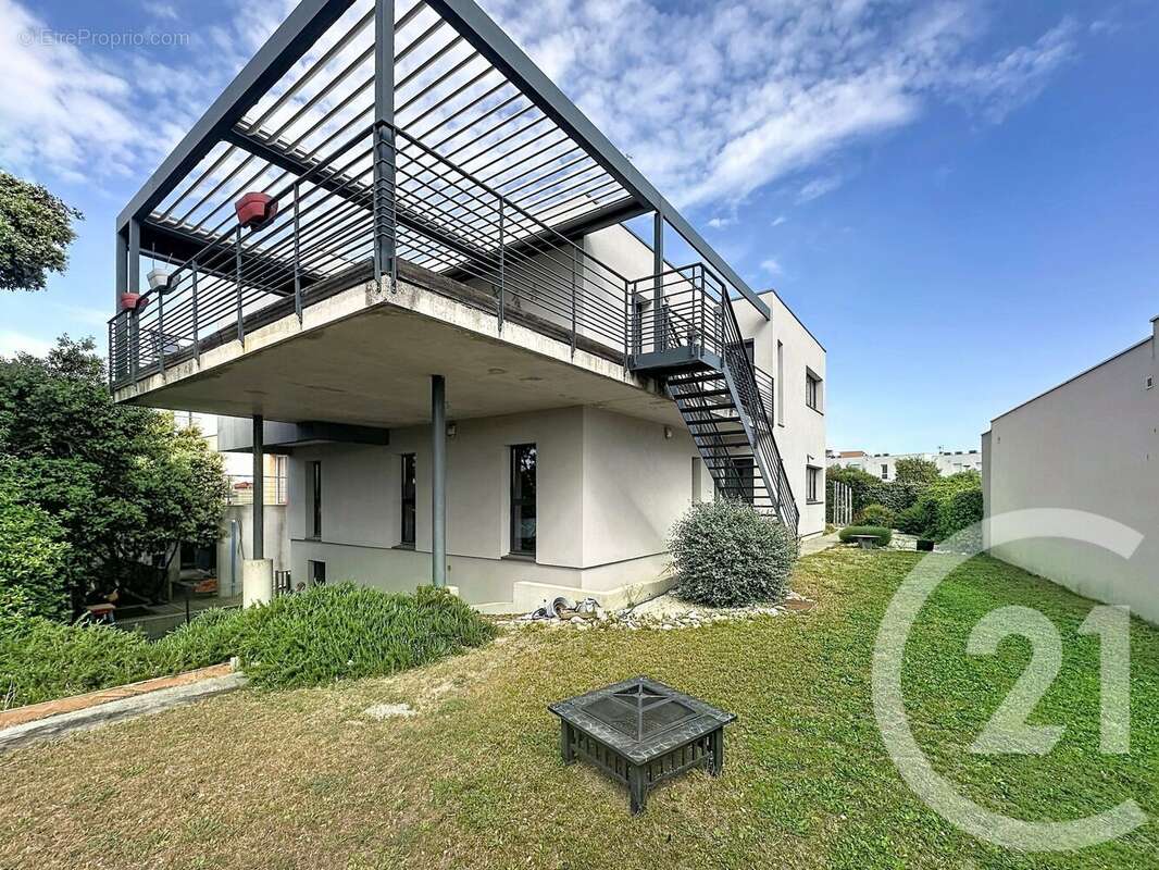 Photo 2 - Maison à JUVIGNAC