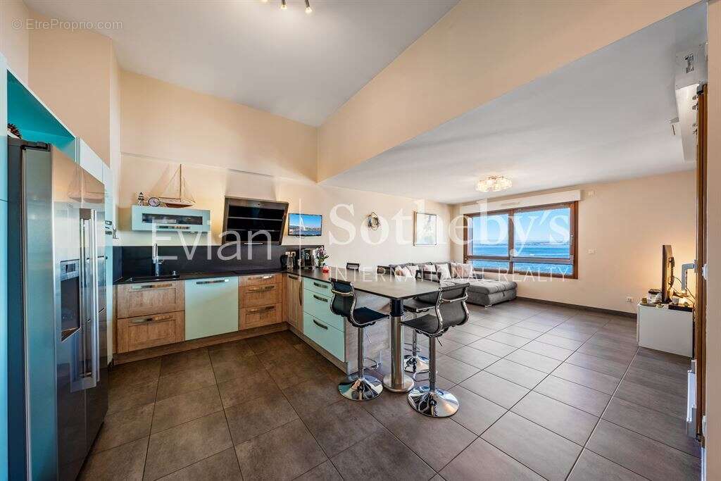 Appartement à EVIAN-LES-BAINS