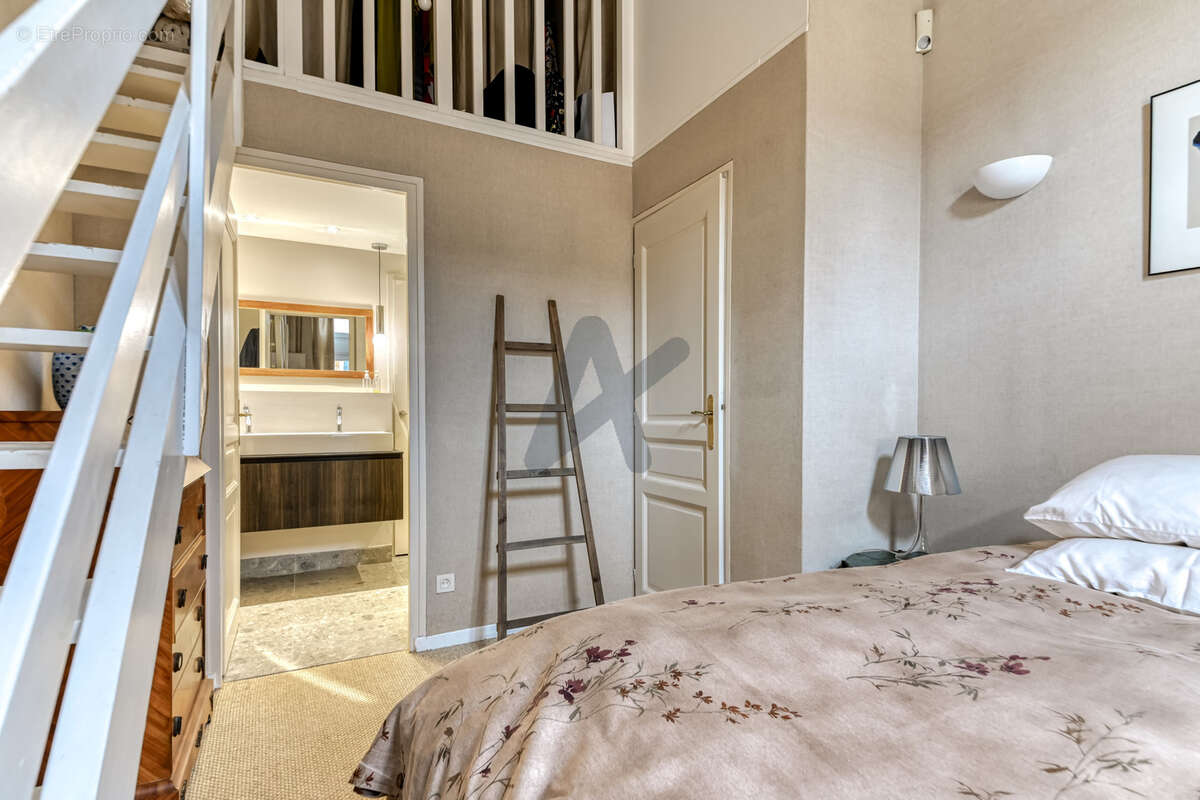 Appartement à SAINTE-FOY-LES-LYON