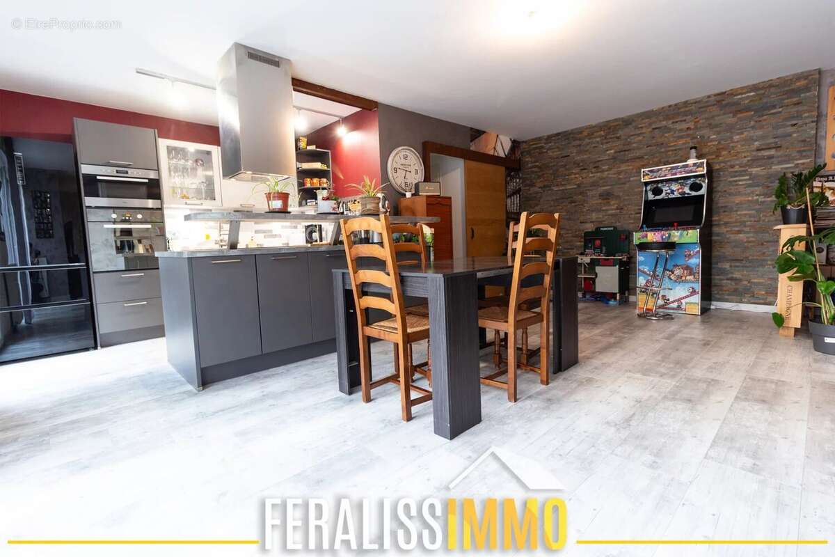 Appartement à JOUY-LE-MOUTIER