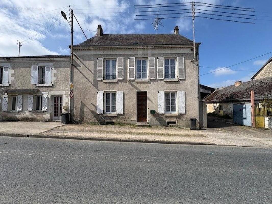 Photo 1 - Maison à CHATILLON-SUR-INDRE