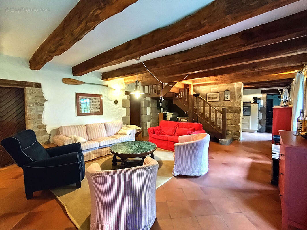 Maison à COMBRIT
