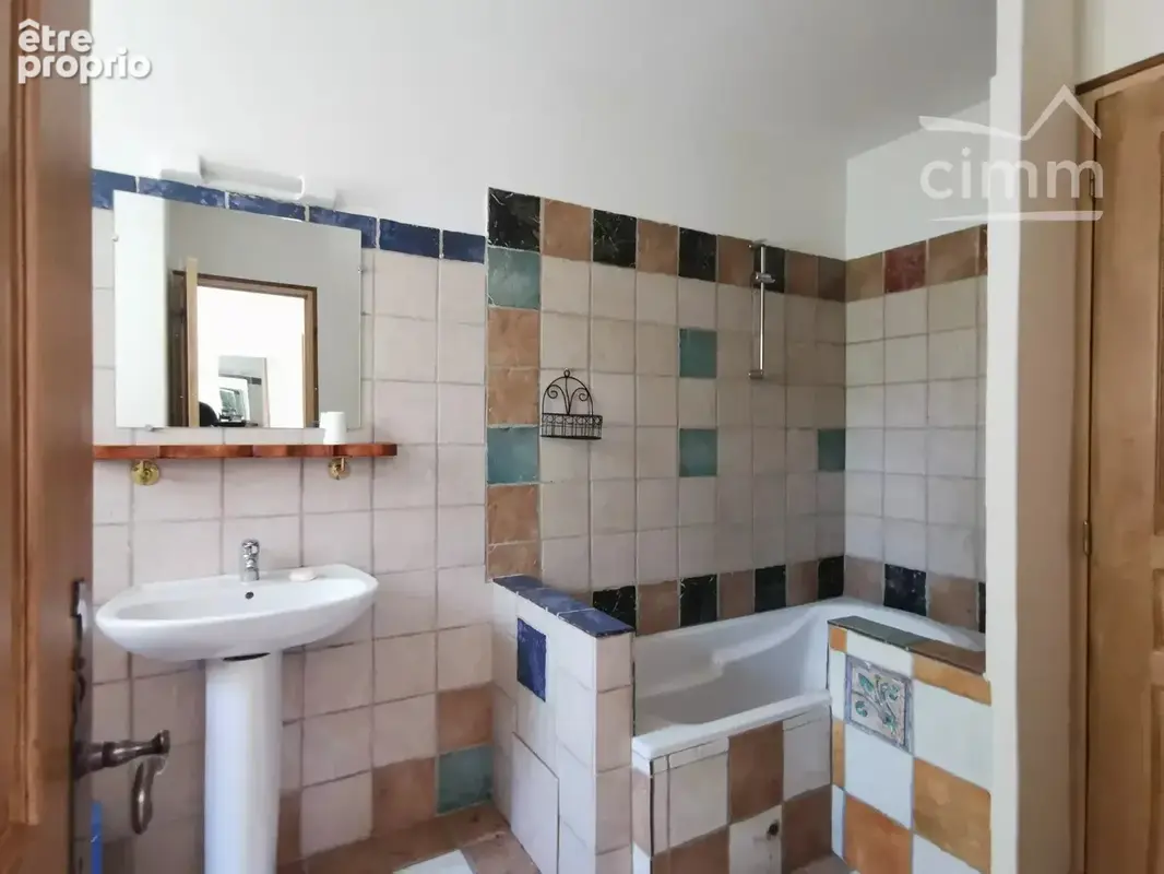 Tènement immobilier de 9 logements avec terrasses et piscine - photo 9