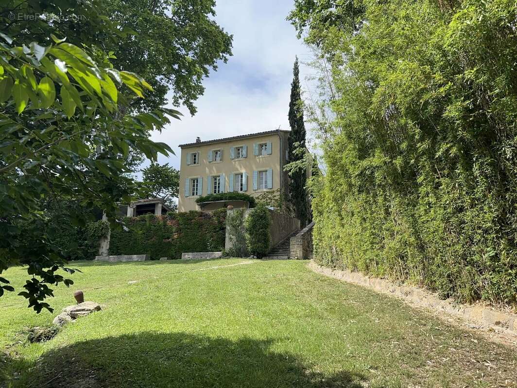 Maison à LOURMARIN