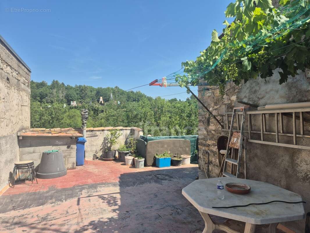 Maison à vendre 10 pièces proche de Saint Cezaire de Gauzignan - photo 3