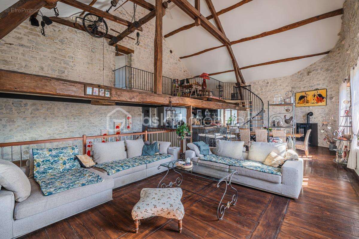 Authentique propriété de caractère 9 pièces de 362 m2 au cœur du Bugey - photo 10