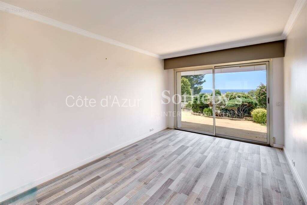 Le Cannet appartement vue mer avec grandes terrasses dans résidence de prestige - photo 11