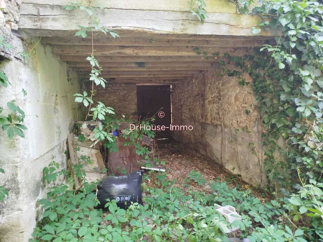Maison à TERRASSON-LAVILLEDIEU