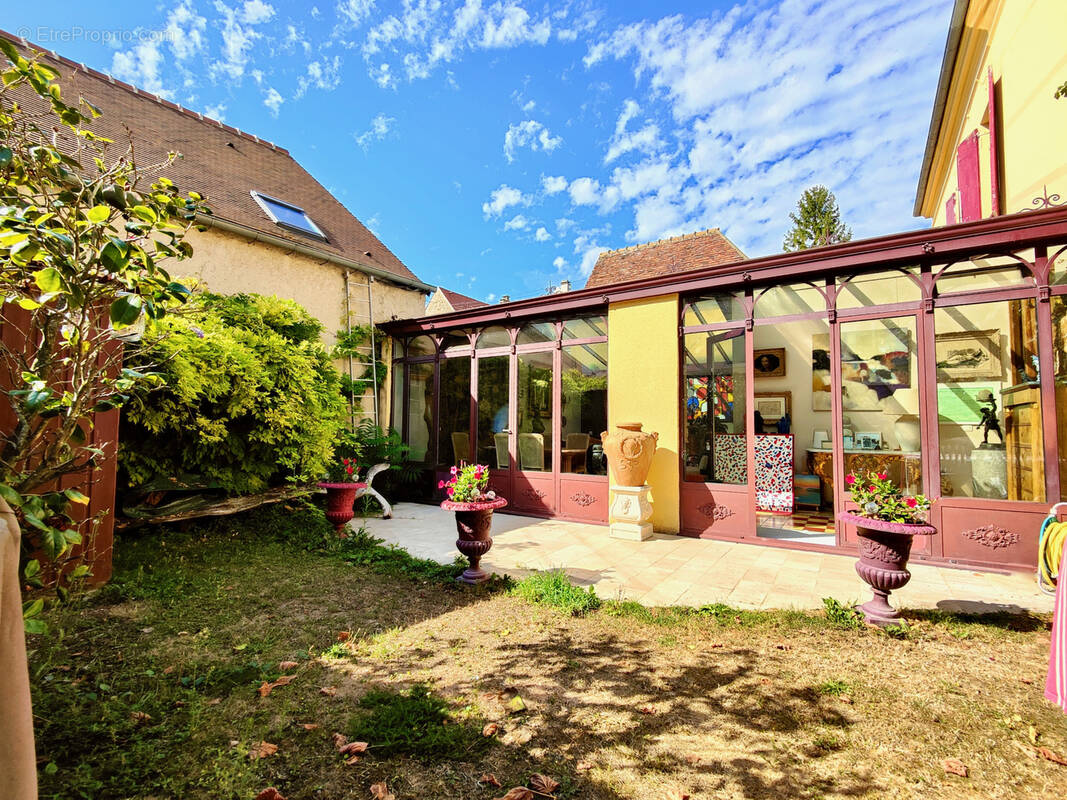 Maison à NEAUPHLE-LE-VIEUX