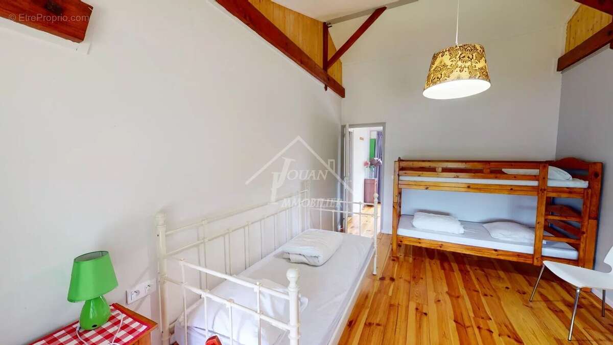 Maison à SAINT-BONNET-TRONCAIS