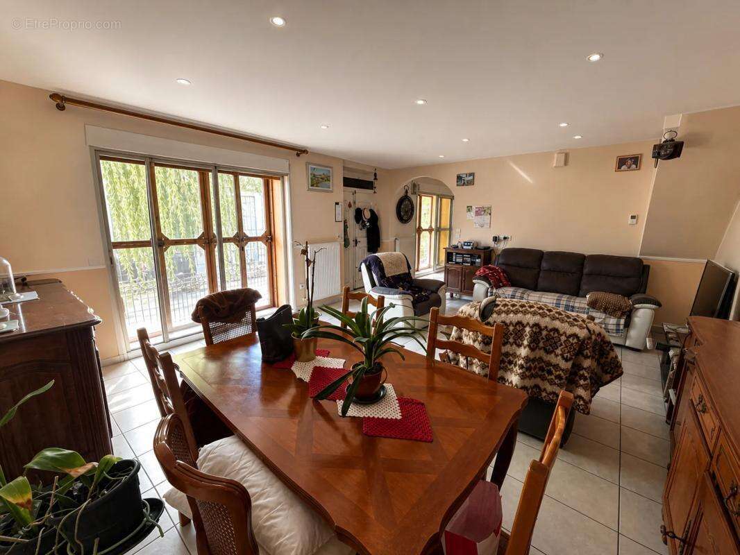 Maison de 4 pièces de 130 m² à Sainte-Eulalie - photo 14