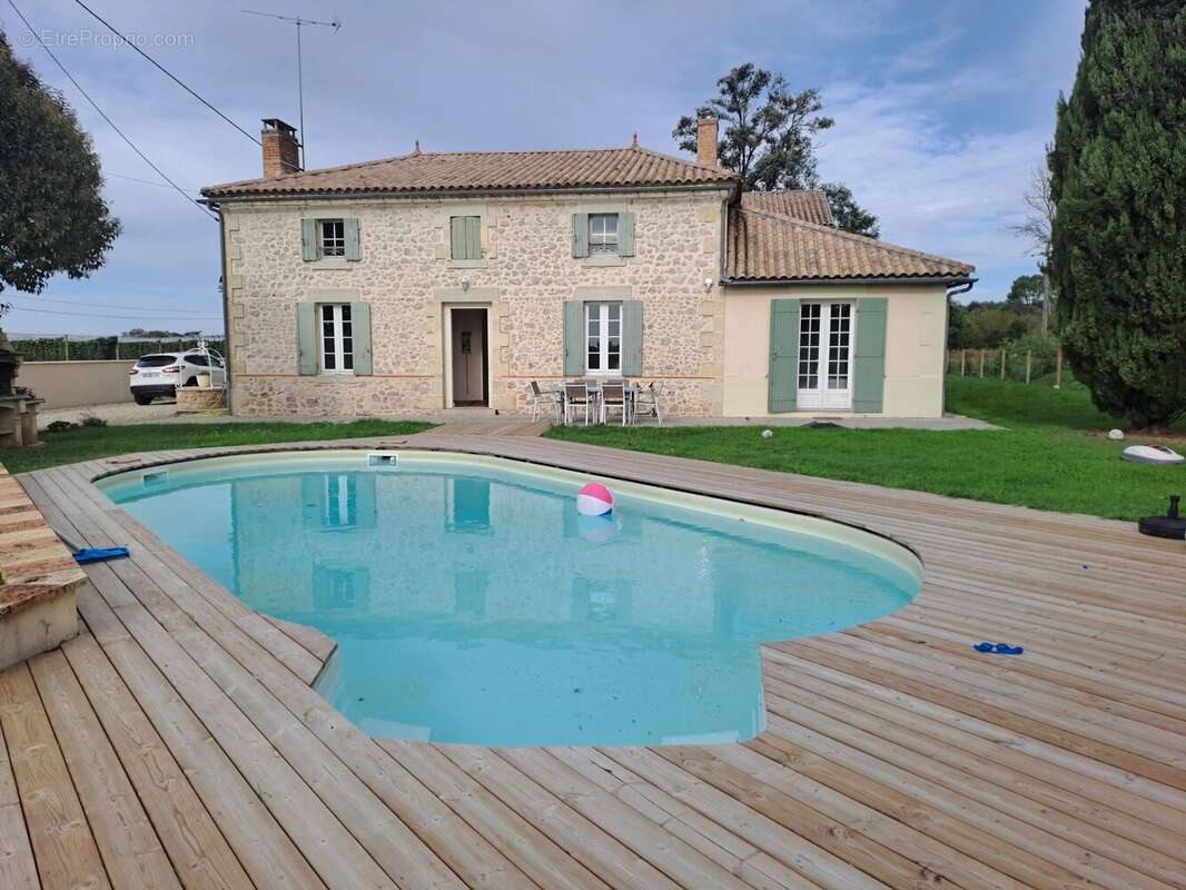 Maison à SAINTE-BAZEILLE