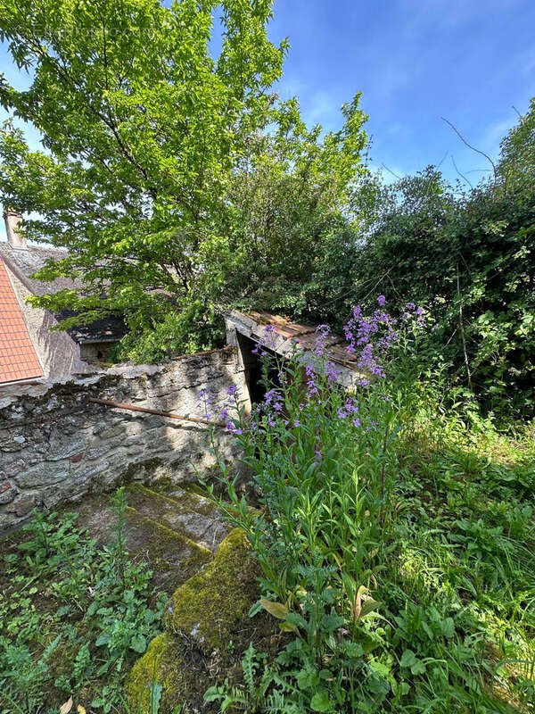 Maison à LORMES