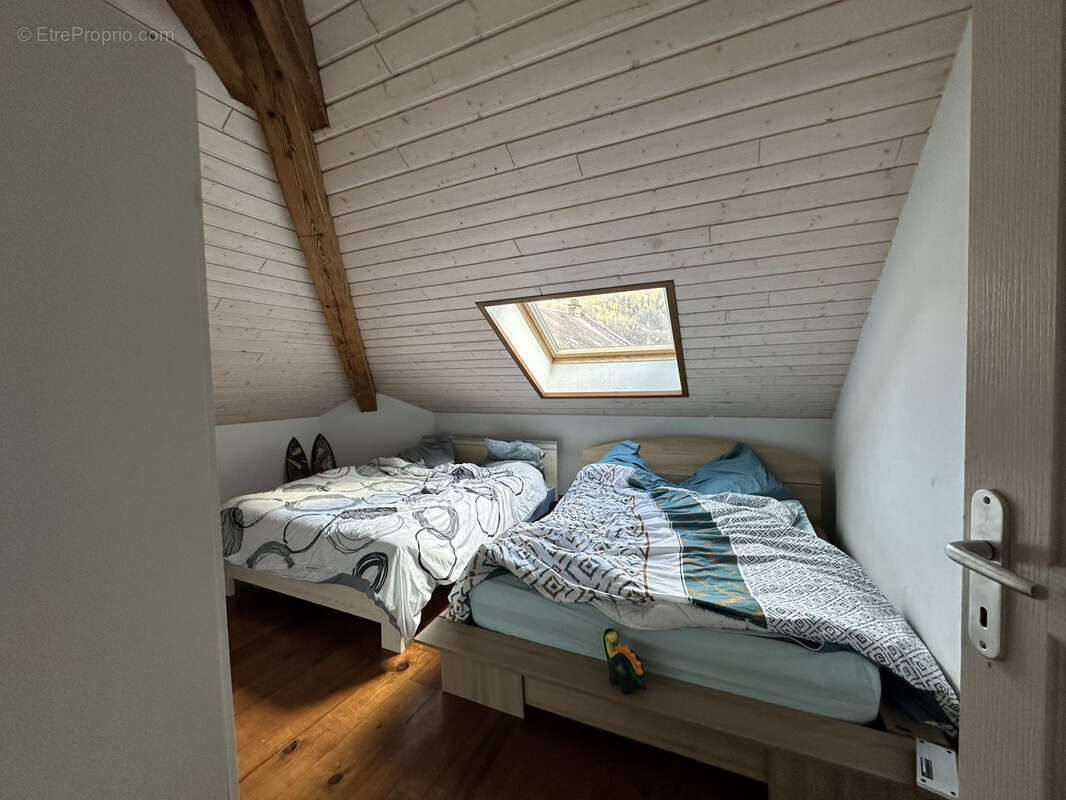 Maison à SAINT-ETIENNE-DE-CUINES