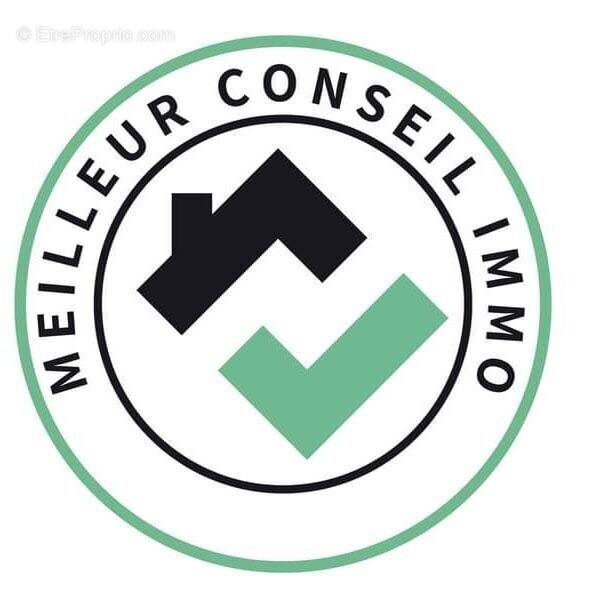 Terrain à VOUNEUIL-SOUS-BIARD