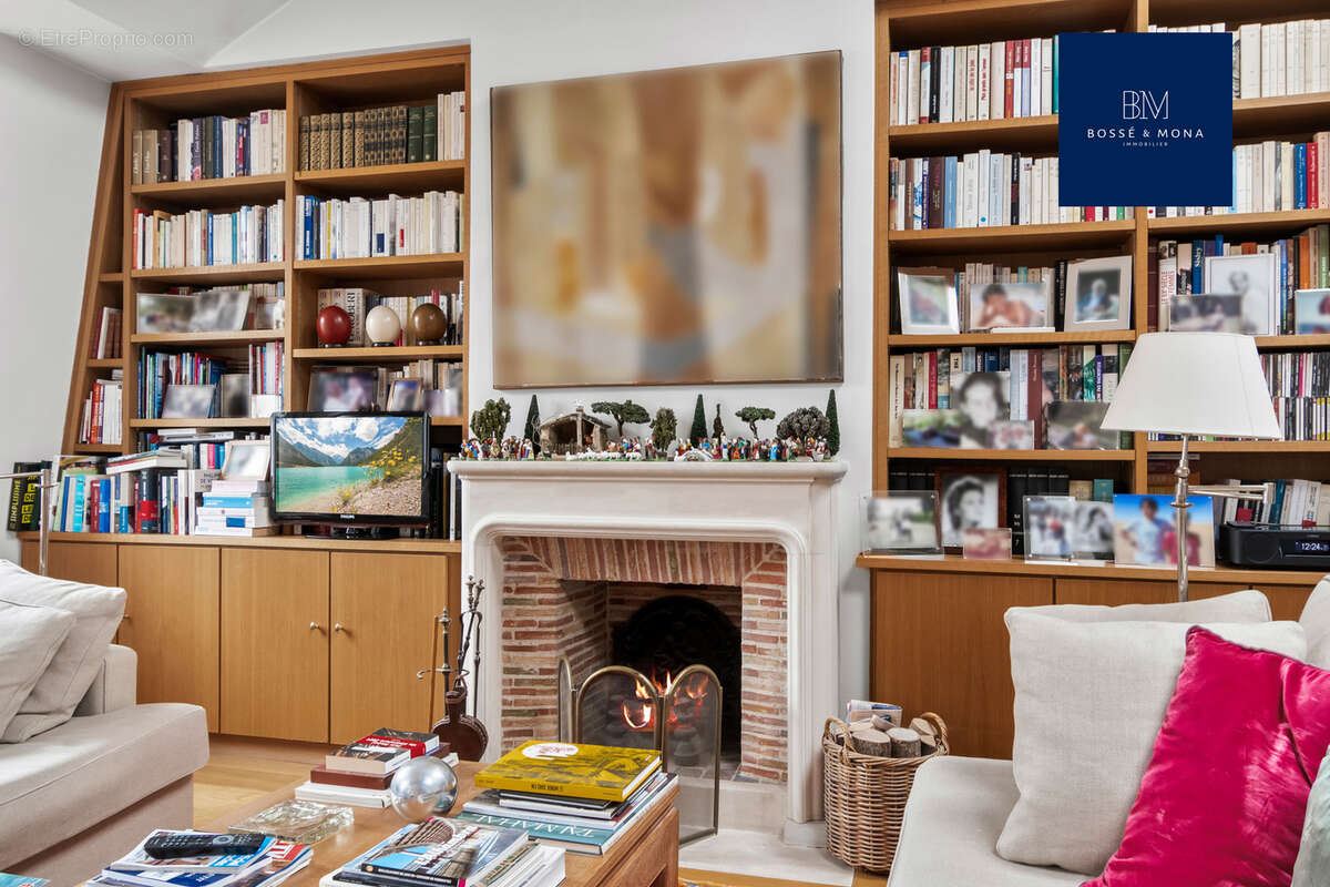 Appartement à PARIS-7E