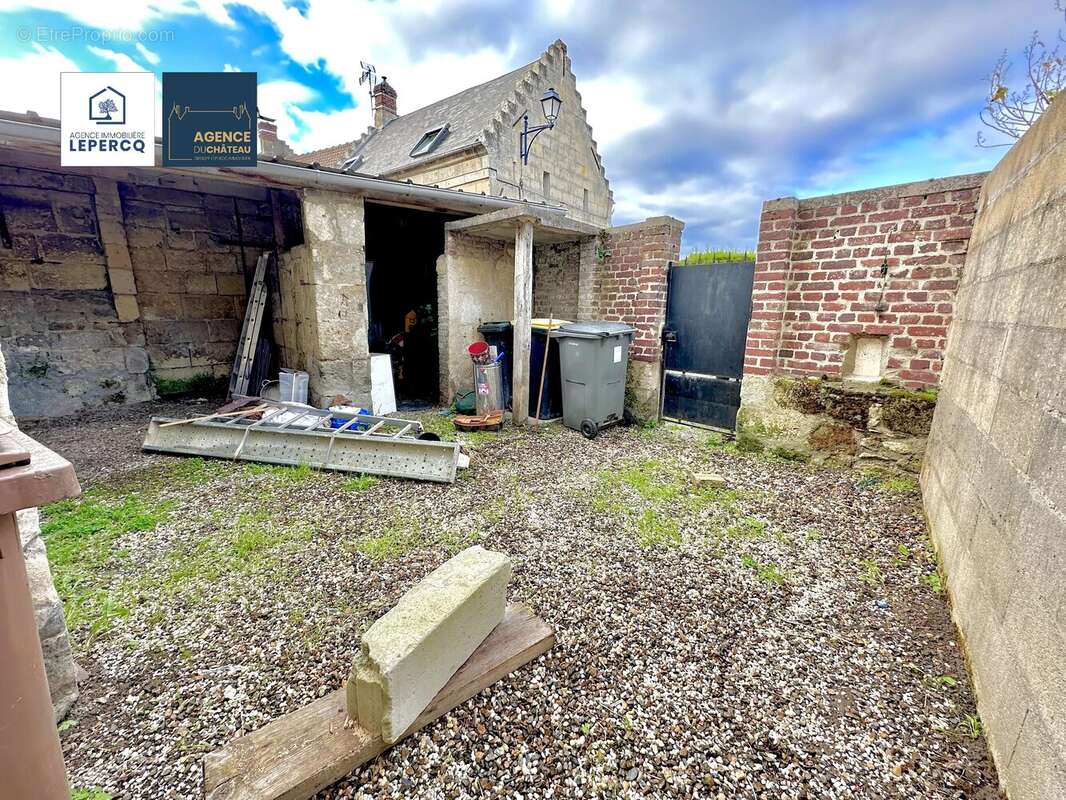 Maison à VIC-SUR-AISNE