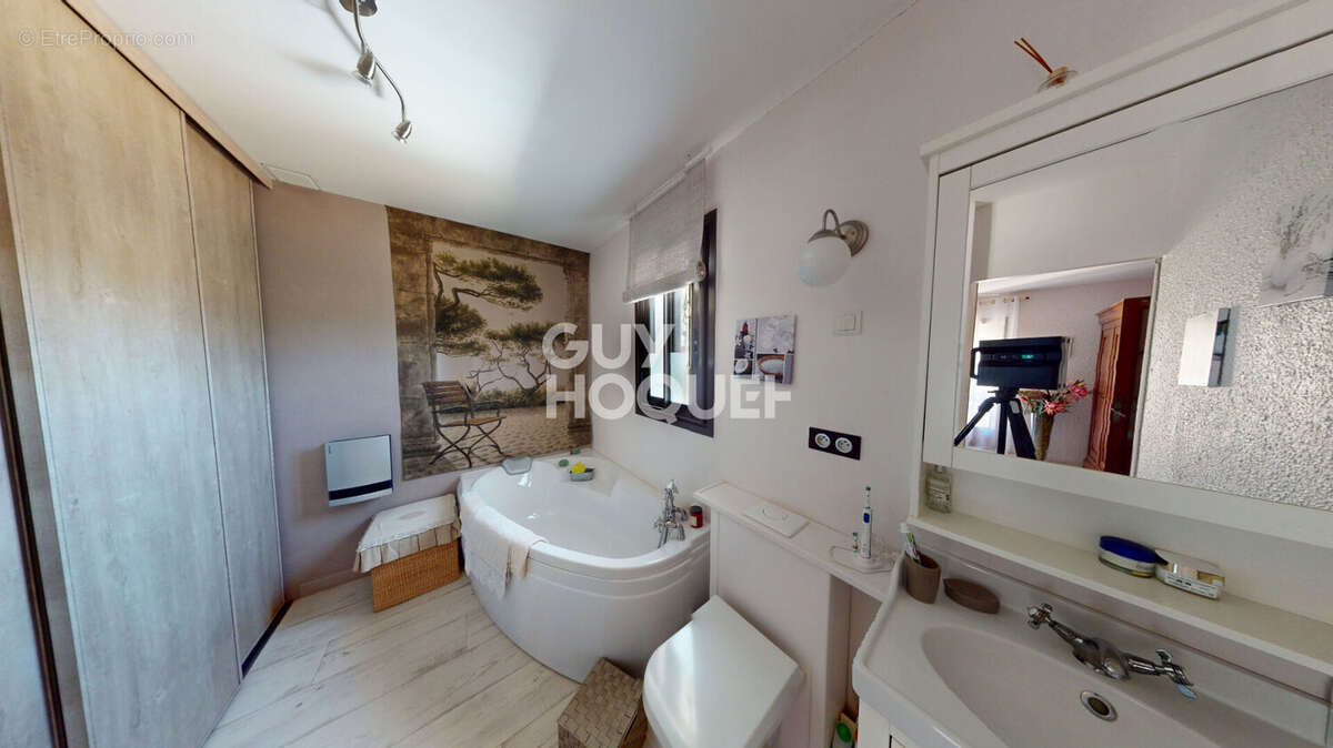 Maison à vendre à Saint Paul Les Fonts - Un havre de paix au coeur de la nature ! - photo 9