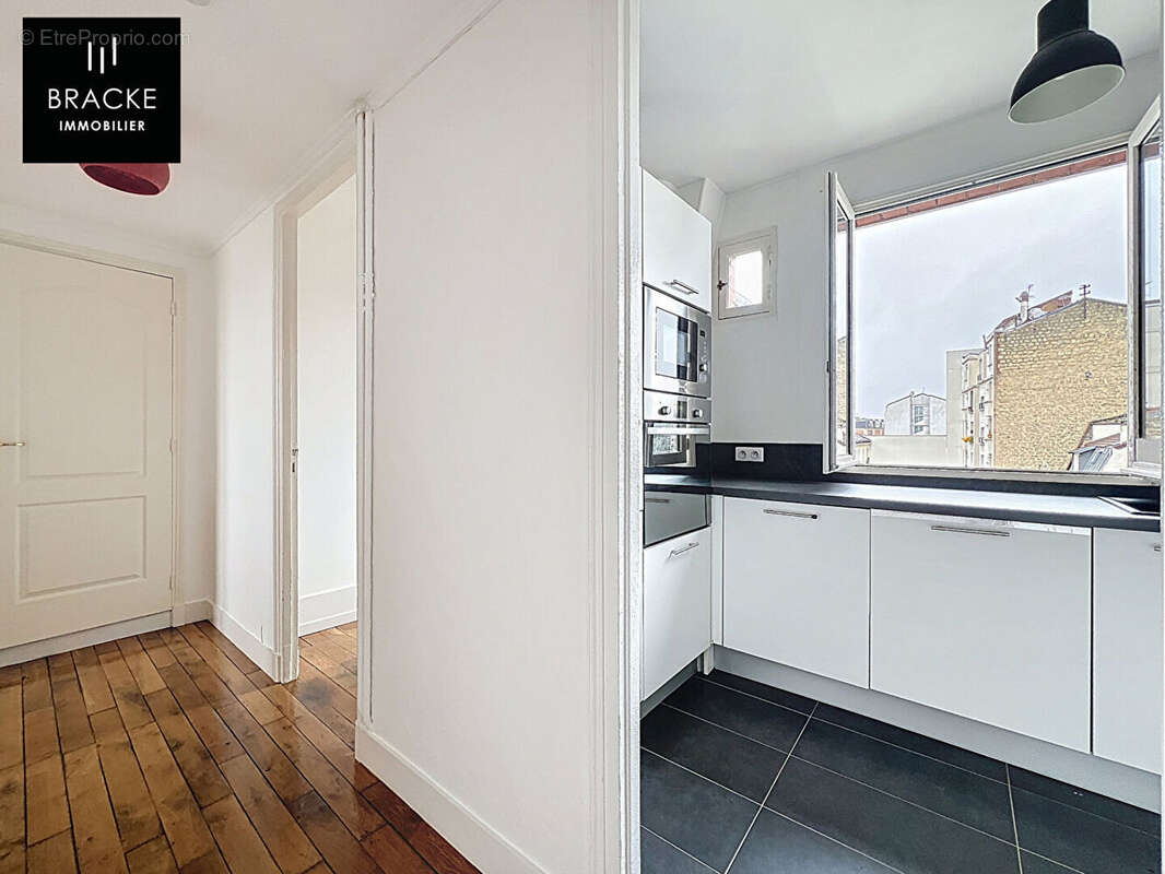 Appartement à COURBEVOIE