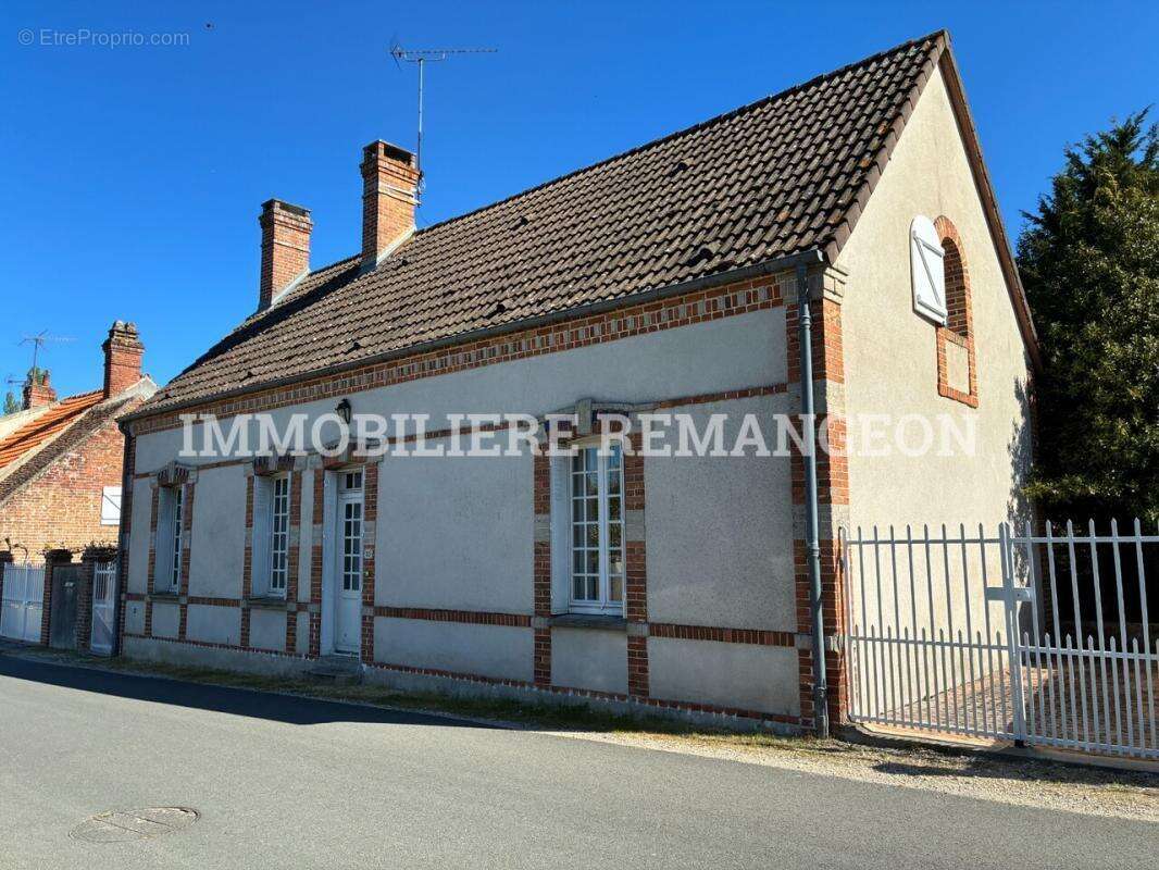 Maison à LA FERTE-BEAUHARNAIS