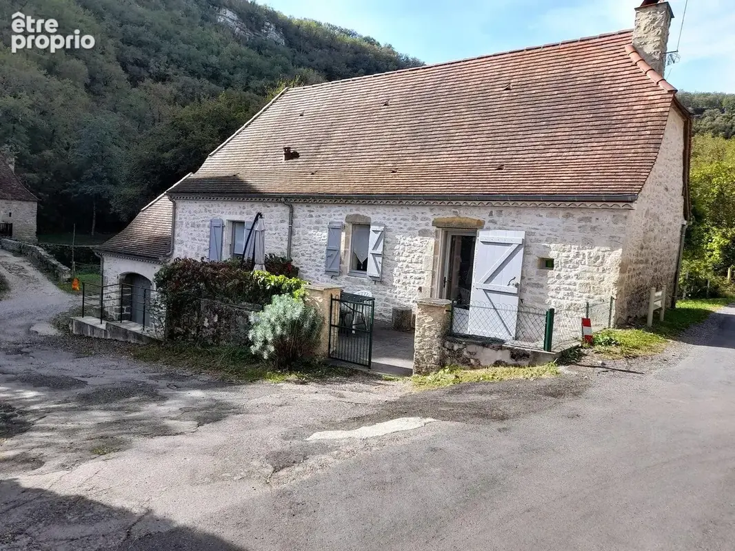 Façade est