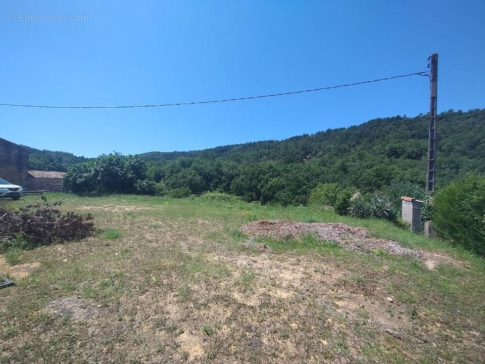 Terrain à SALAVAS