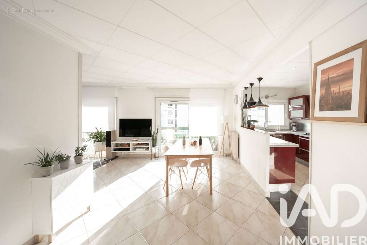 Photo 2 - Appartement à VILLEURBANNE