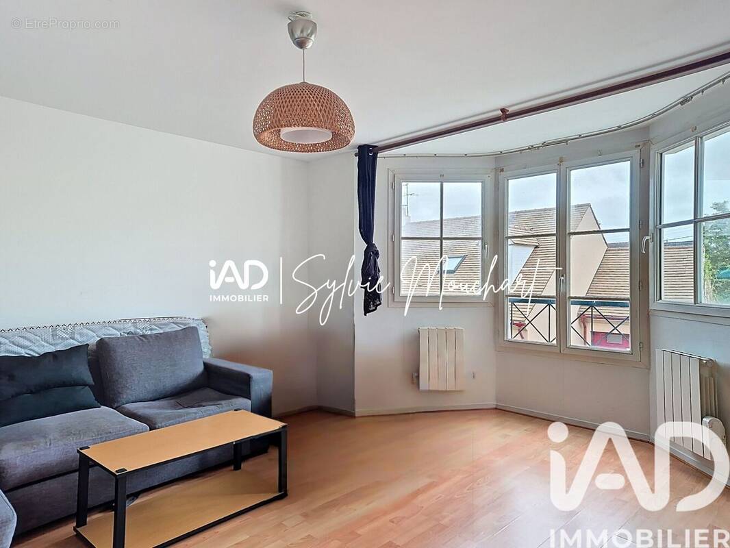 Photo 1 - Appartement à LES ESSARTS-LE-ROI