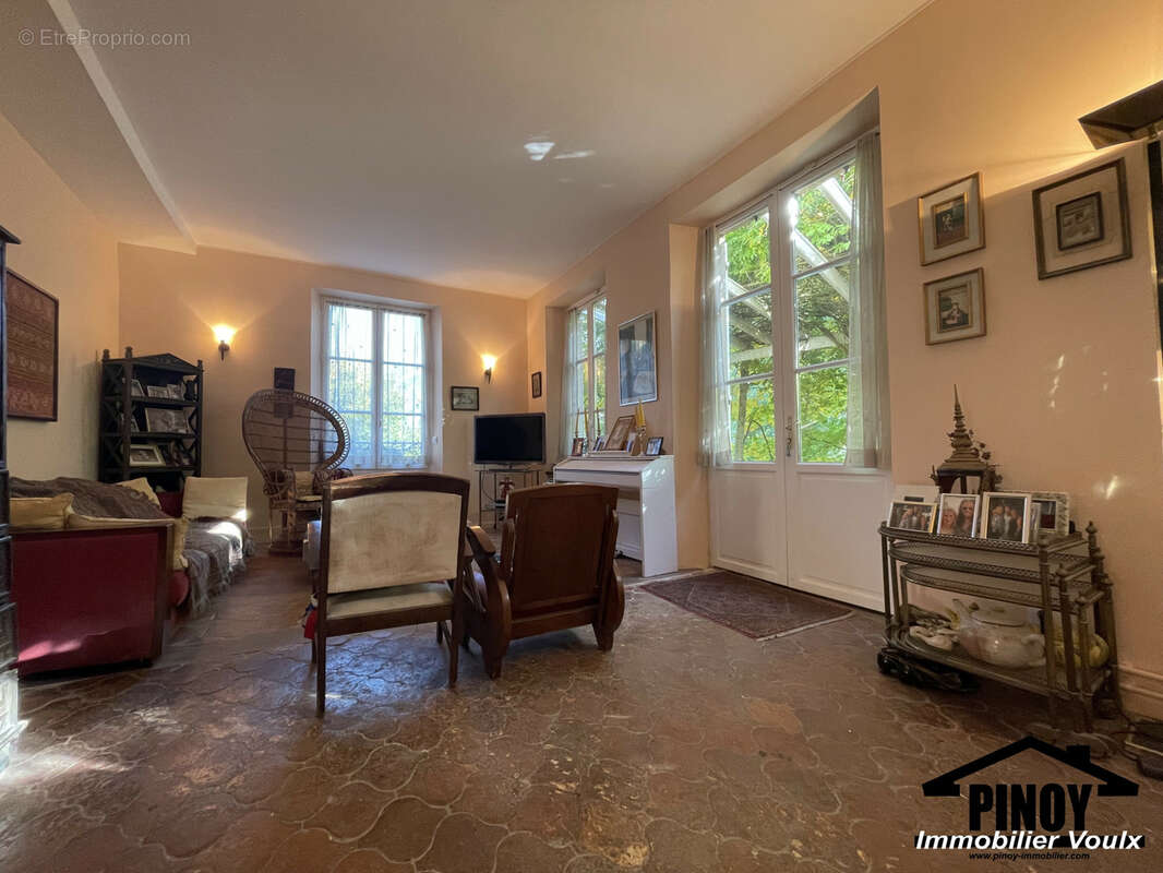Maison à VOULX