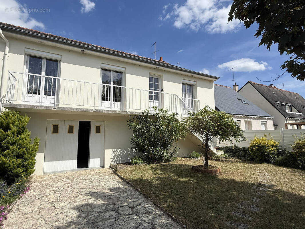 Maison à SAINT-PIERRE-DES-CORPS