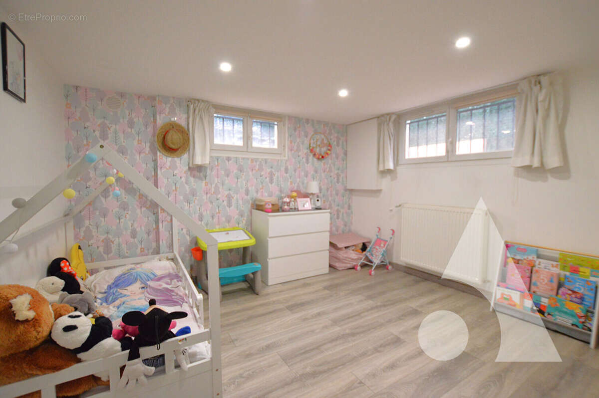 Maison à MONTIGNY-LES-CORMEILLES