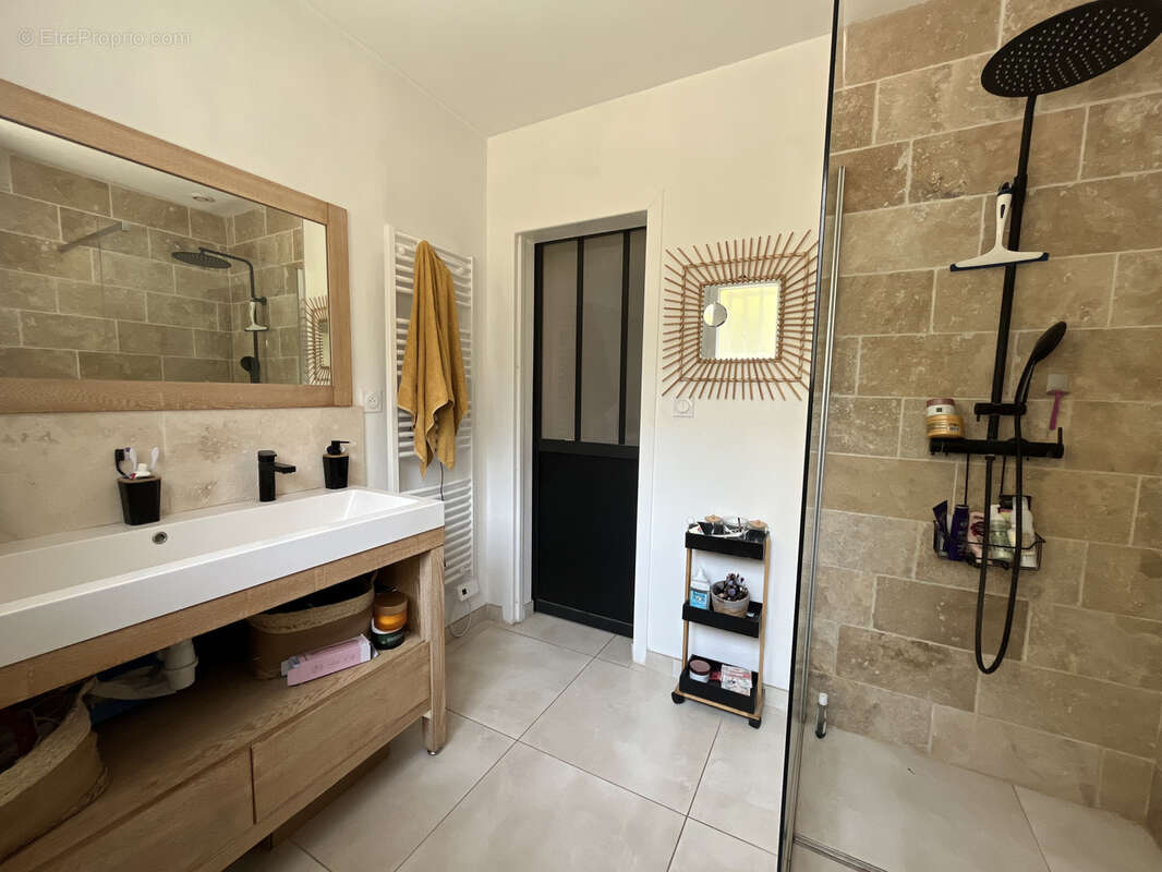 Maison familiale avec piscine - double garage - chambre indépendante - photo 6