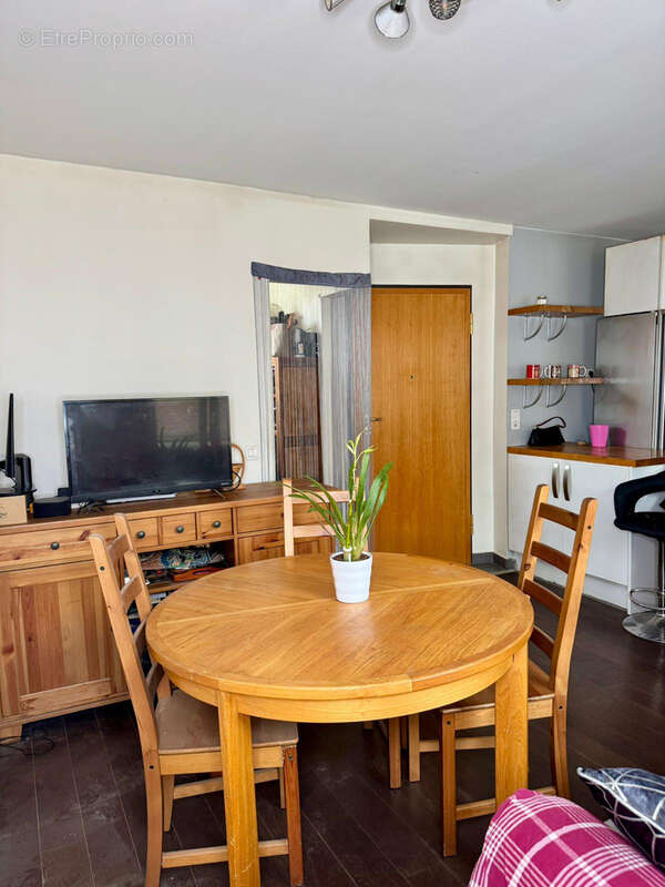 Appartement à HARDRICOURT