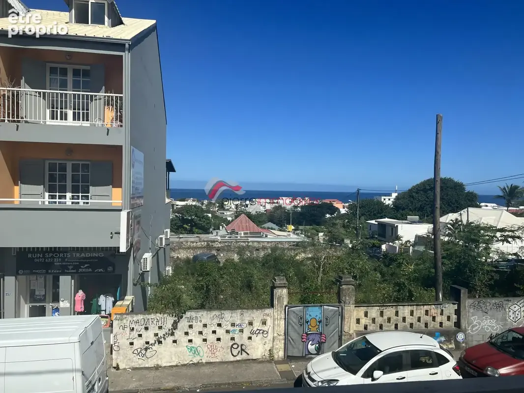 Rare ! un immeuble entier en hyper centre de saint-pierre - photo 10