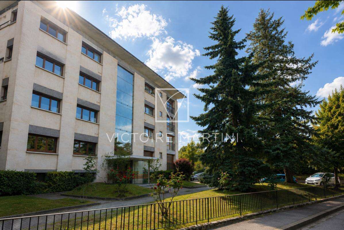 Appartement à VILLE-D'AVRAY