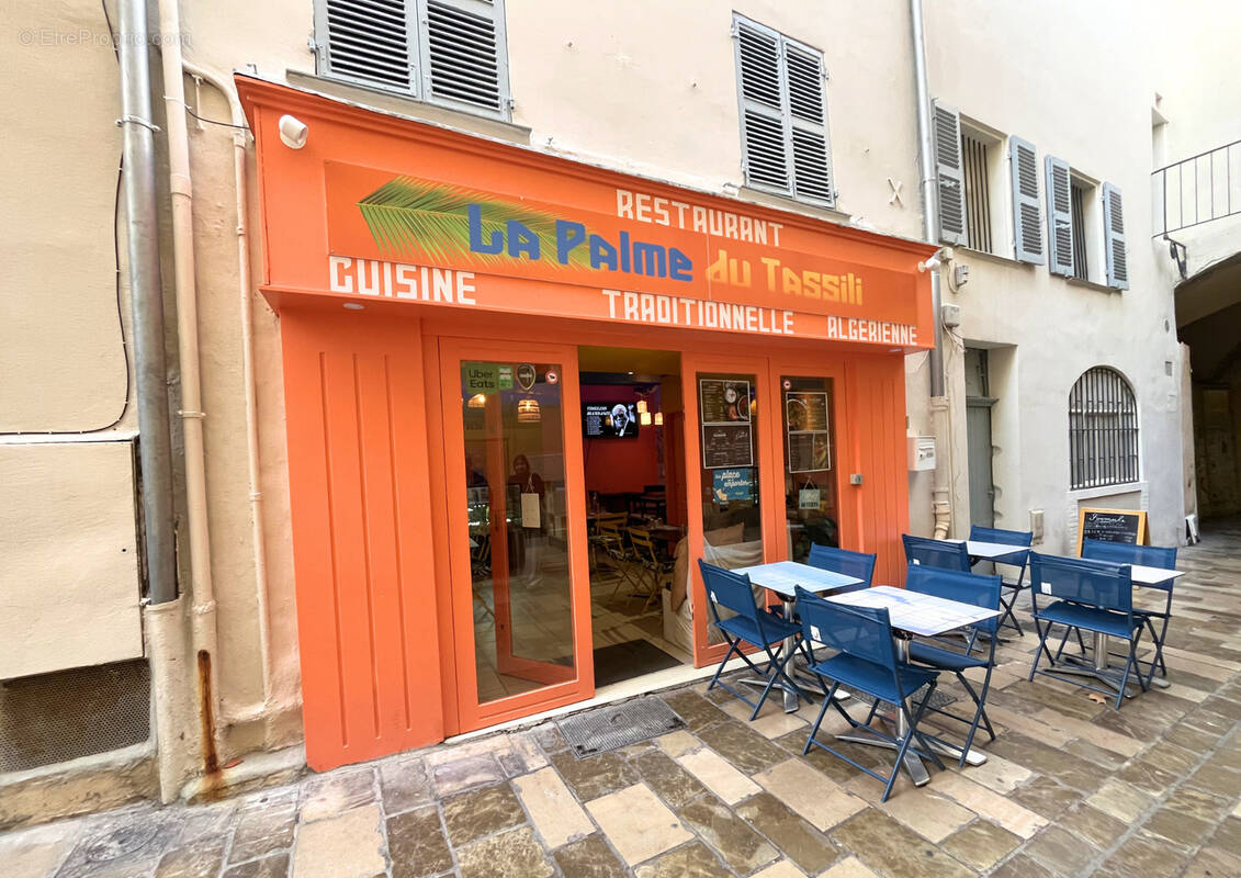 Commerce à HYERES