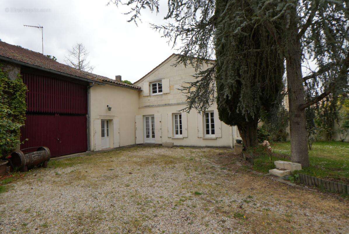 Maison à LUGON-ET-L'ILE-DU-CARNAY