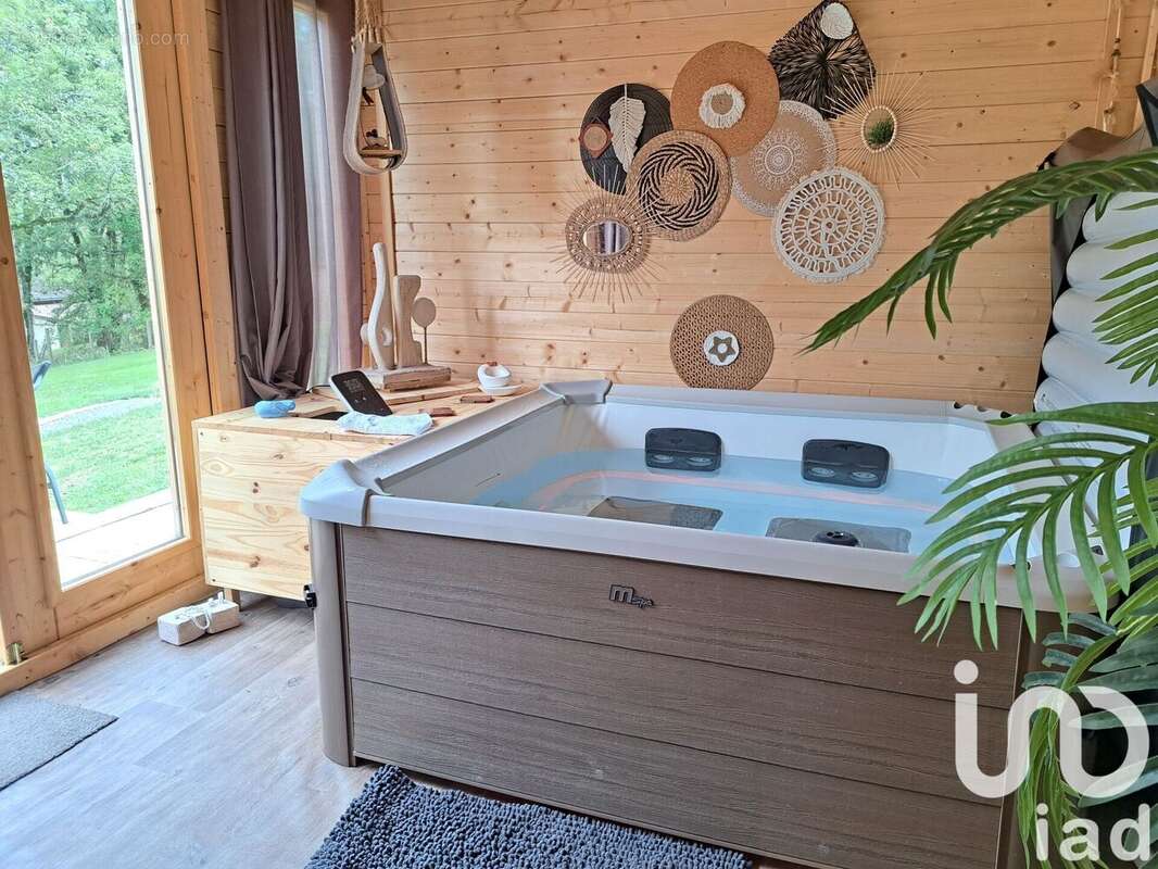 Photo 4 - Maison à LACHAPELLE-AUZAC