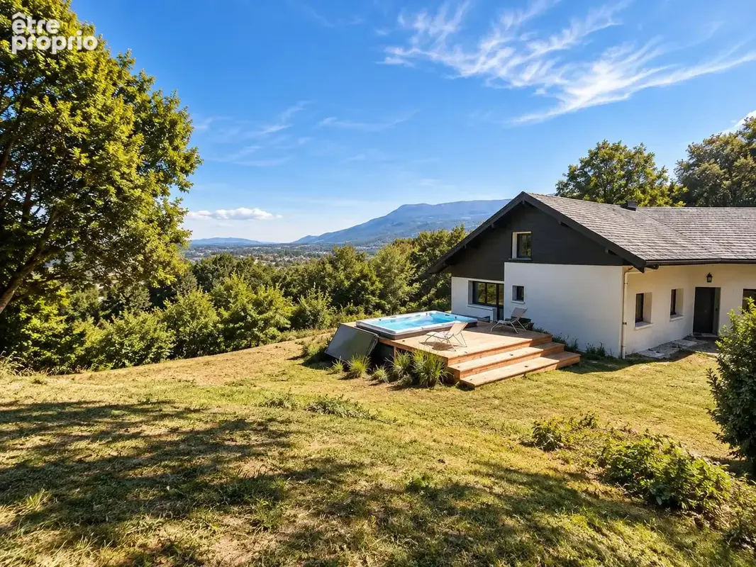 Maison à VETRAZ-MONTHOUX