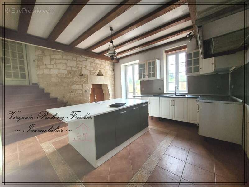 Maison à VILLEGOUGE